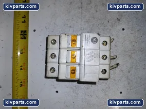 Allen-Bradley 1492-FB3C30-L Class CC Fuses – actual item, photo 2 of 5