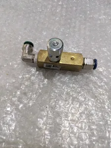 Parker F400B-11 In-Line Flow Control Valve