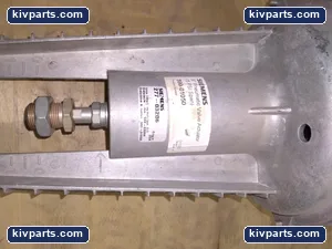 Siemens 277-03206 Three-Way Brass Control Valve – actual item, photo 2 of 3