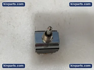 Carling HM25M73 Toggle Switch – actual item, photo 4 of 5
