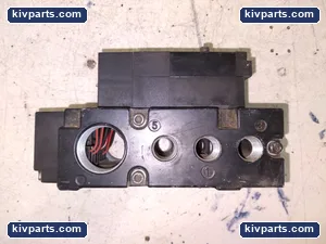 Parker F3152BHC23A Pneumatic Solenoid Valve – actual item, photo 2 of 4