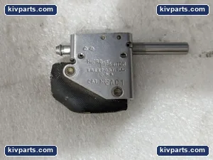 Honeywell 2AC1 Micro Switch – actual item, photo 2 of 3