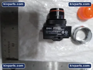 IDEC APW299D-A-120V Heavy Duty Pilot Light – actual item, photo 3 of 3