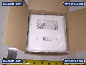 Cooper 5153W-BOX Receptacle – actual item, photo 2 of 5