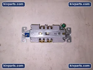 Cooper 6352V-BU Decorator Duplex Receptacles – actual item, photo 4 of 6