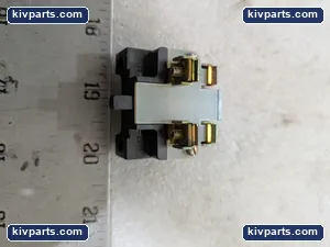 Square D B2-X1 Pushbutton Contact Block – actual item, photo 8 of 11