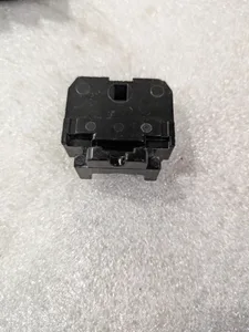 General Electric CR151G2200 Sectional Terminal Block