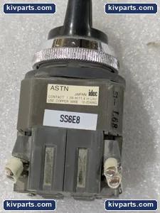 IDEC BS010E ASTN Selector Switch Black Knob – actual item, photo 4 of 12