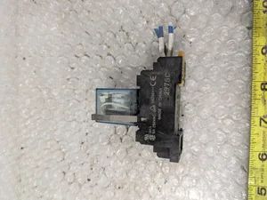 Omron MY2NJ Plug