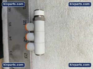 12764-08 Triple Elbow Fitting – actual item, photo 6 of 6