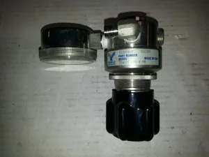 Veriflo IR400S-4P8-4-PM Valve 41300468 560389 with Gauge