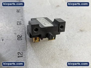 Square D B2-X1 Pushbutton Contact Block – actual item, photo 2 of 11