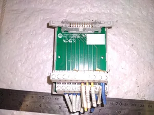 Allen-Bradley 1492-IFM20FN Terminal Block