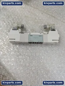 CKD 4GB249R-00-B-3 Pneumatic Solenoid Valve – actual item, photo 3 of 9