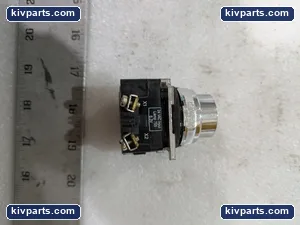 Eaton 10250T416 Push Button – actual item, photo 7 of 10