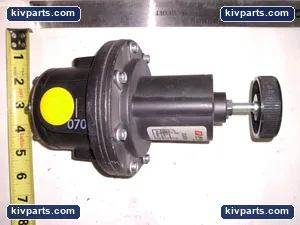 Fairchild Pneumatic Pressure Regulator – actual item, photo 2 of 4