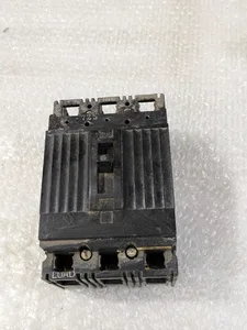 General Electric TEF136015 Circuit Breaker