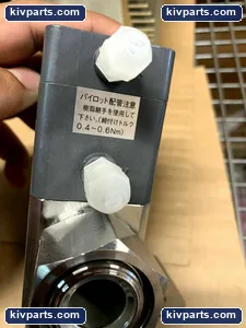 CKD AMD412-X0511 Air Chemical Liquid Valve – actual item, photo 6 of 6