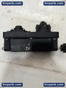 Fairchild Pneumatic Adjustable Ratio Relay – actual item, photo 4 of 7
