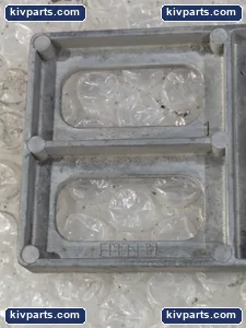 Cast Aluminum 2 Cavity Mold Die Block Plate Insert Threaded Clamp Screw SET OF 2 – actual item, photo 5 of 7