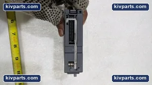 Mitsubishi QY10 Output Unit – actual item, photo 2 of 8