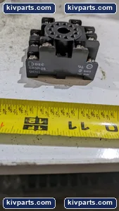 IDEC SR3P-05 Relay Socket – actual item, photo 2 of 5