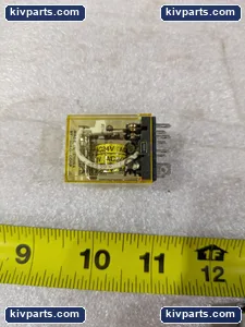 IDEC RH2B-U Ice Cube Power Relay – actual item, photo 5 of 6