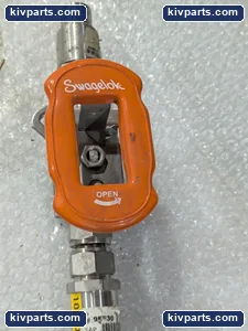 Swagelok SS-63TS12-JLK Whitey 316 Ball Valve – actual item, photo 2 of 7