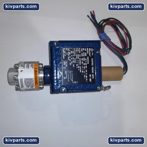 ITT 100P17C6 Adjustable Pressure Switch – actual item, photo 2 of 8