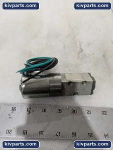 Versa ASG-4232-A120 4 Way Pneumatic Solenoid Valve – actual item, photo 7 of 8