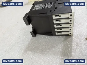 Moeller DILA-40 Auxiliary Control Relay – actual item, photo 4 of 7