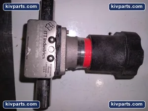 ITT 5-B-428-8-0-4-717-10 Industries 698597-042-006 – actual item, photo 4 of 6
