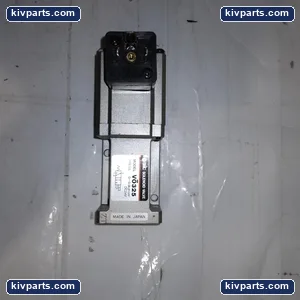 SMC EVS7-10-FJG-D-3CV Pneumatic 3 Port Solenoid Valve – actual item, photo 2 of 4