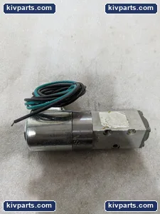 Versa ASG-4232-A120 4 Way Pneumatic Solenoid Valve – actual item, photo 3 of 8