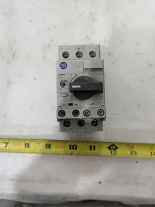 Allen-Bradley 140M-C2E-B40 Circuit Breaker