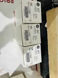 Allen-Bradley 800T-24JCH2KB7 Illuminated Selector Switch