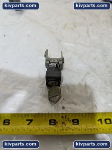 Fuji Electric AH16P-J2B Pushbutton – actual item, photo 5 of 6