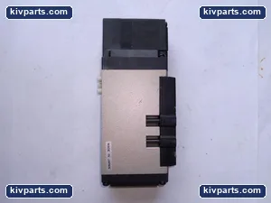 SMC VSR8-6-FG-S-3Z-V1-X1 Pneumatic Solenoid Valve – actual item, photo 2 of 5