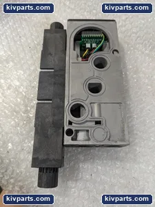 MAC FC93A-AB Valves – actual item, photo 3 of 6