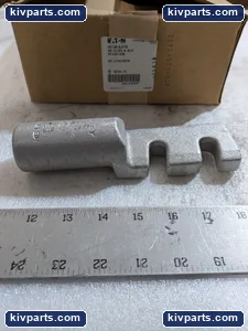 Eaton 104722-01 Hot Line Slotted Connector – actual item, photo 4 of 12