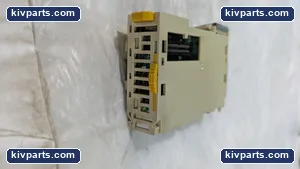 Omron CJ1W-IC101 I/O Control Unit for CJ1 PLC – actual item, photo 3 of 5