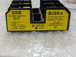Bussmann BC6033B Fuse Holder Block – actual item, photo 1 of 5