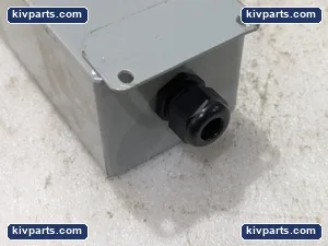 Hoffman E3PB 3 Hole Pushbutton Enclosure – actual item, photo 3 of 4