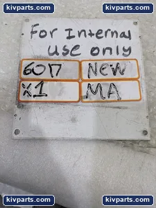 Burndy YA29 Lug – actual item, photo 6 of 6