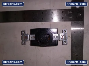 Arrow Hart L11-30R 6390 Hart-Lock Receptacles – actual item, photo 2 of 5