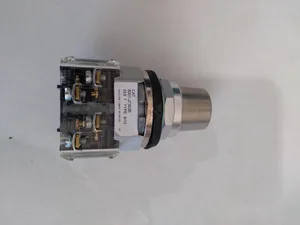 Allen-Bradley 800T-J7303B Key Selector Switch