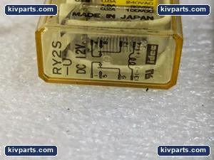 IDEC RY2S-U Relay – actual item, photo 4 of 6