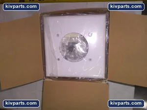 Cooper 2168W-BOX Receptacle – actual item, photo 2 of 4