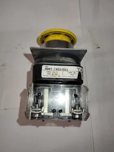 Allen-Bradley 800T-FXQ24RA1 Yellow Push Button Switch