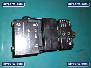 Westinghouse Push Button Lamp Contact Block – actual item, photo 2 of 4